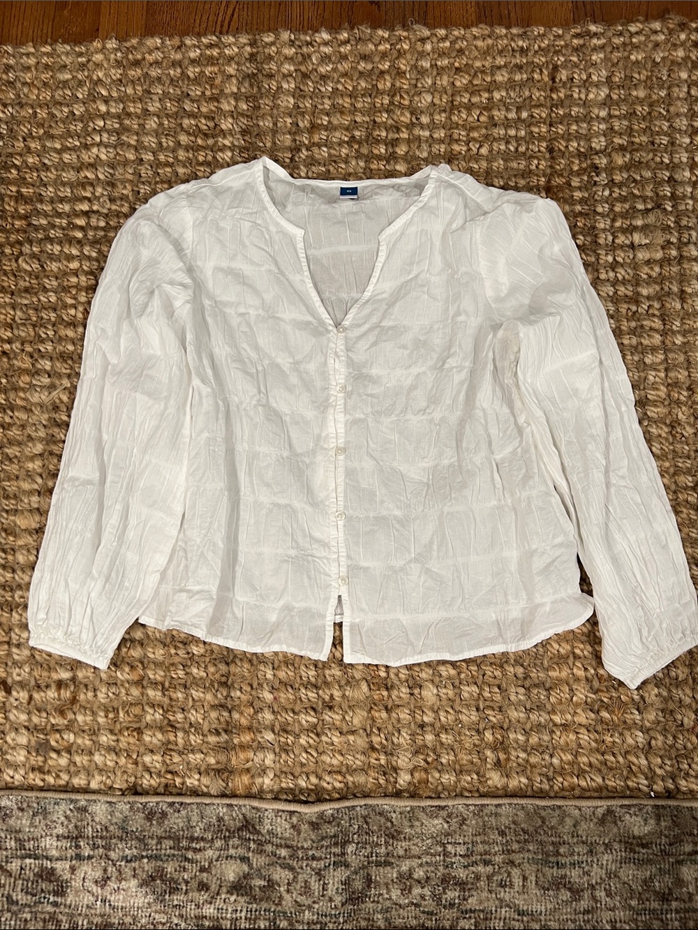 Old Navy XS White Long Sleeve Gauzy Button down Shirt